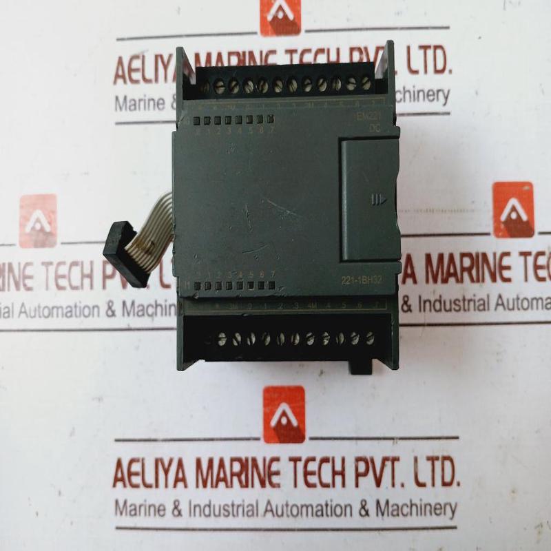 Siemens 221-1Bh32 Digital Input Module Em221 Dc